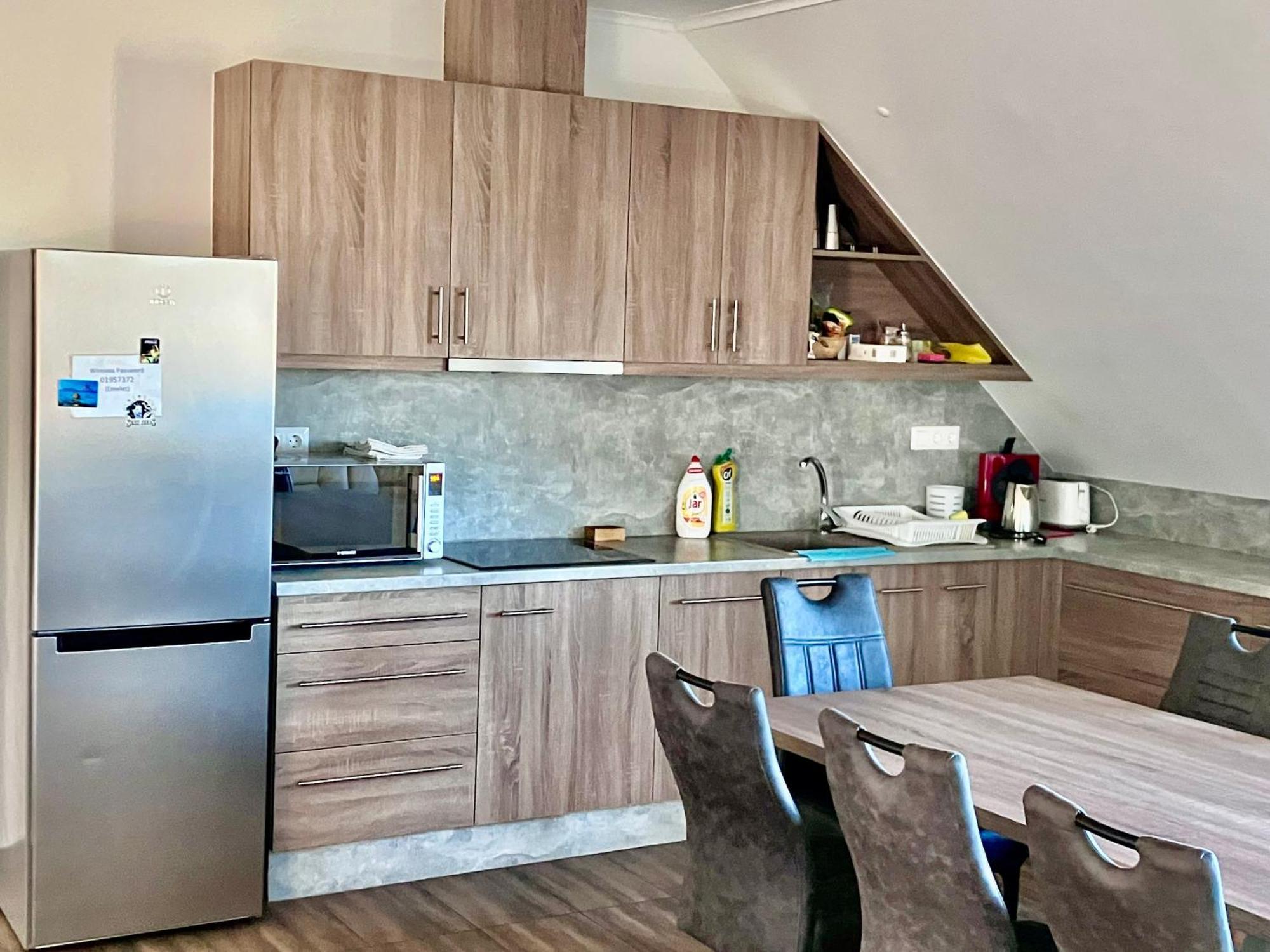 Matyas Vendeghaz 3 Rooms Apartment Kópháza Eksteriør bilde
